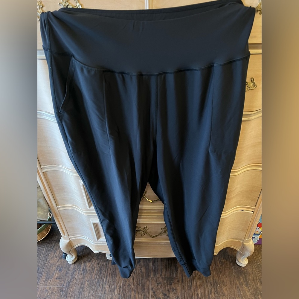 Old Navy Elevate Joggers- Black